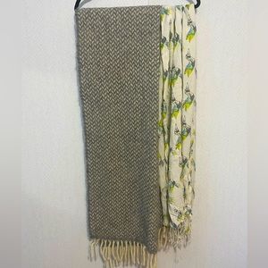 Scarf bundle $13